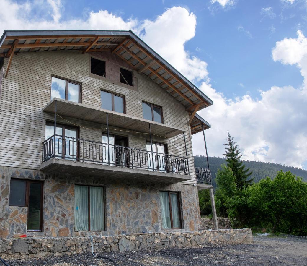 Hotel "Panorama" Kakhri à Mestia Extérieur photo