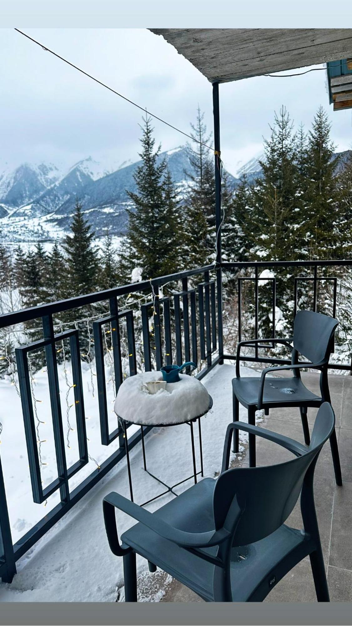 Hotel "Panorama" Kakhri à Mestia Extérieur photo
