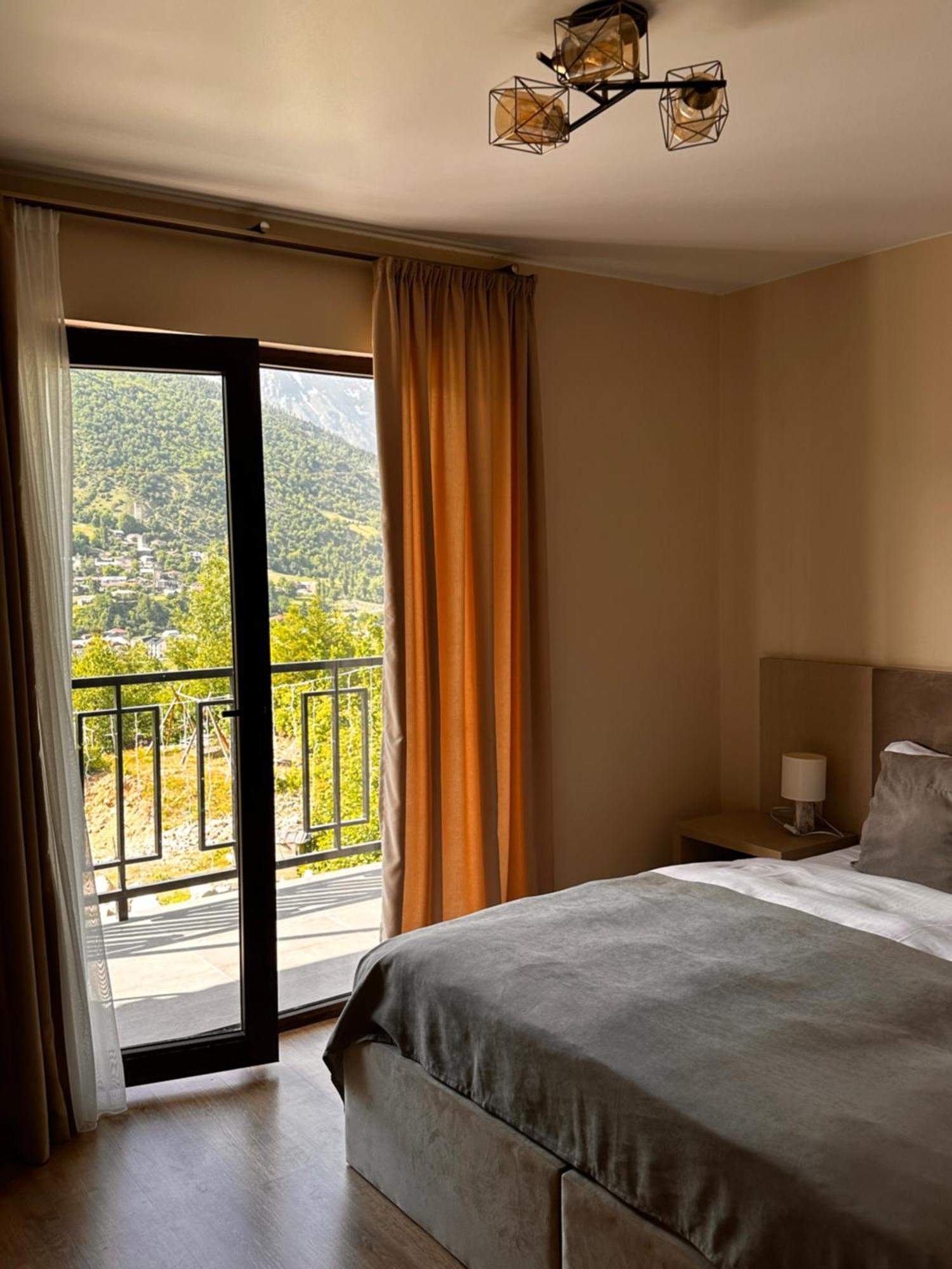 Hotel "Panorama" Kakhri à Mestia Extérieur photo